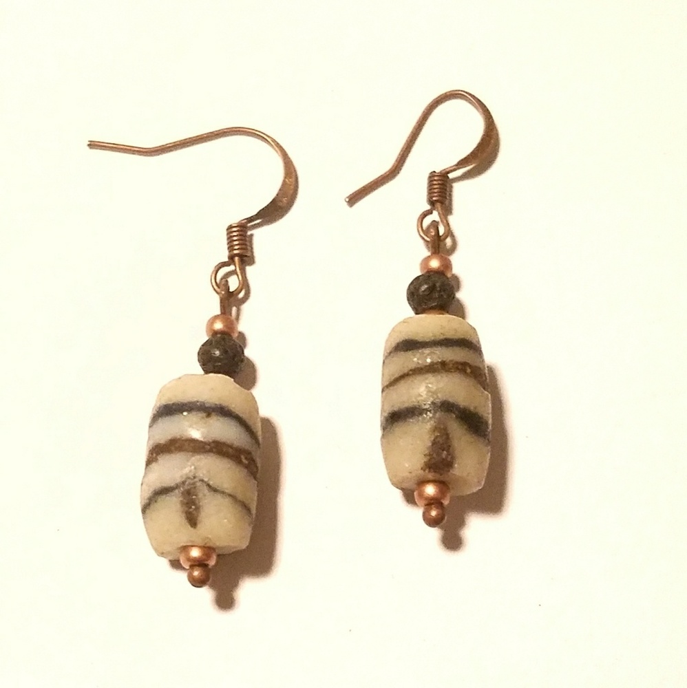 3/$25 🌸💖🌸HANDCRAFTED AFRICAN TRADE EARRINGS🌸💖🌸